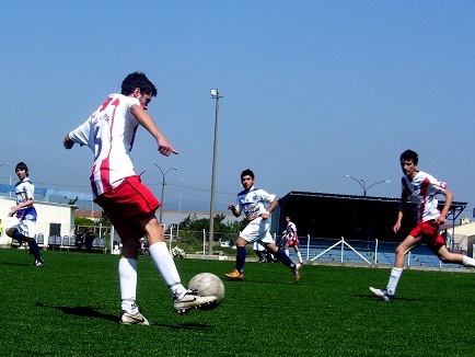 600 Evler Ocaklarspor`u rahat geçti