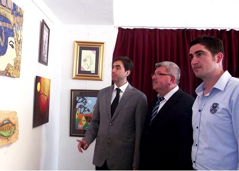 Erdek Halit paşa ilköğretim göz kamaştırıyor