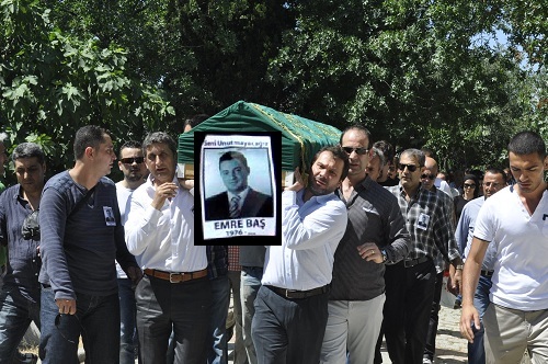 Tabutunu Orhan Gencebay taşıdı