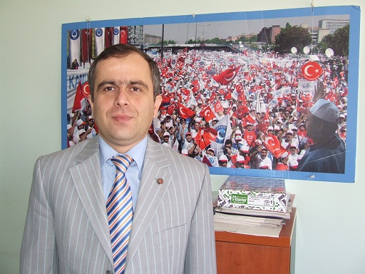 Kamu-Sen`den tam gün yasasına tepki