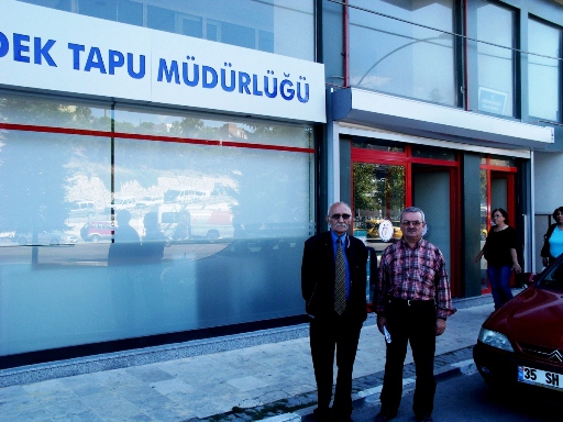 Evini İmam Hatip`e  Bağışladı 