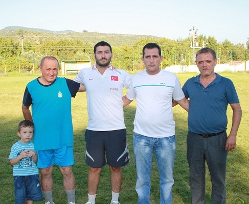 ZEYTİNLİ BELEDİYE SPOR YENİ SEZONA ISINIYOR