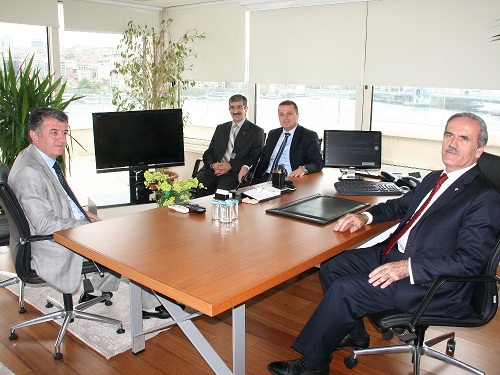 Haliç`te yunus Show izlediler