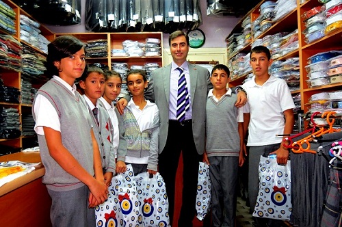 Aysan`dan öğrencilere okul armağanı