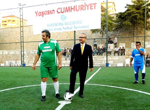 Cumhuriyete yaraşır turnuva