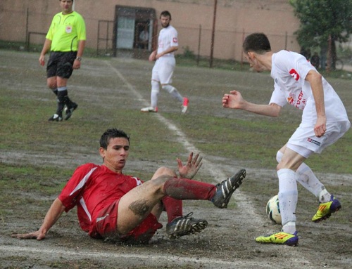 Manyas Belediyespor 4 lük lider
