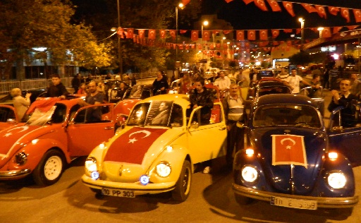10,5 BanWosClup`çülerin Cumhuriyet aşkı