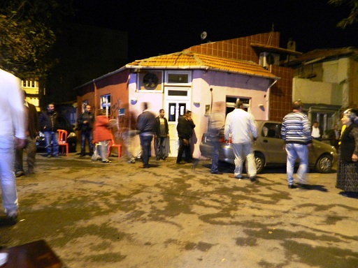 Çınarlı`da sıcak saatler