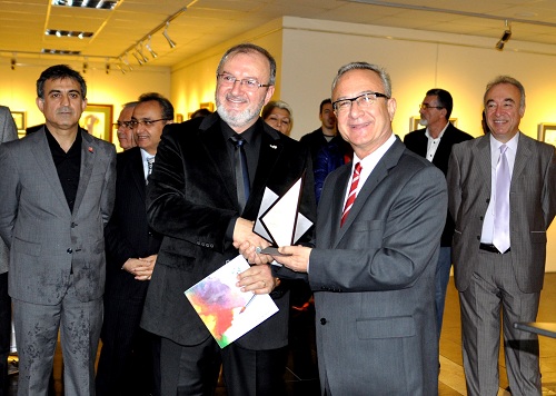 Balan`dan sulu boya resim sergisi
