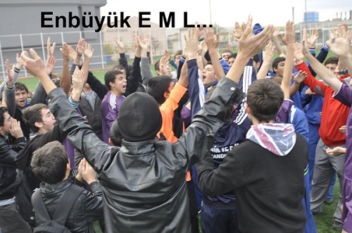 Kupa EML`nin müzesine gitti