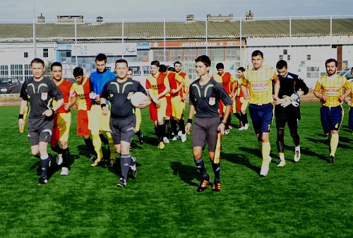 Tayfunspor zirve yolunda Çelikspor