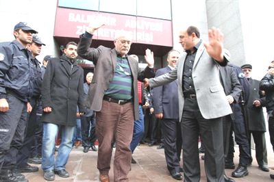 Balıkesir Belediyesi Operasyonunda 3 Tutuklama