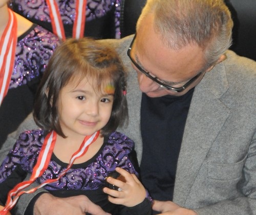 Minik Jimnastikçiler makamda