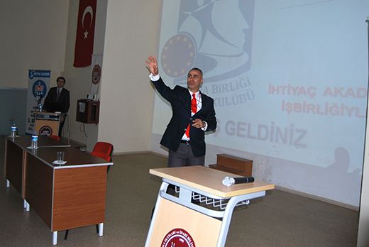 KPSS SEMİNERİ`NE BÜYÜK KATILIM