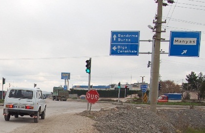 Gönen Çevre yolu sinyalizasyonu devreye girdi