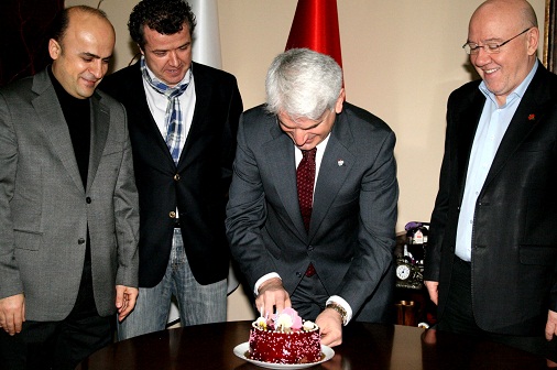 Basının sorunlarının takipçisi olacağız