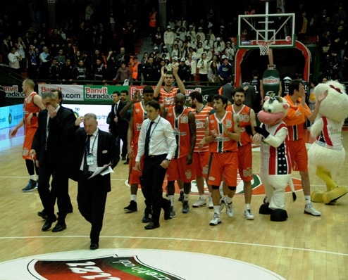 Olin Edirne:  67 Banvit: 69
