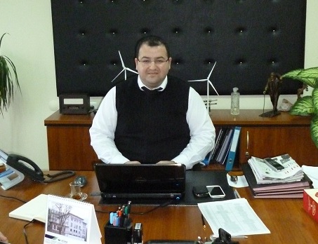 GÜRER