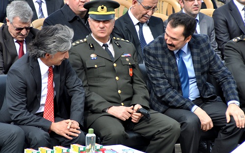  Şekerci, politika yolunda