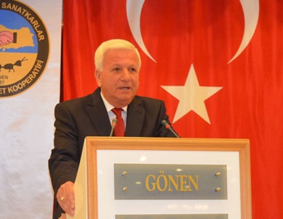Alkışlar Başarılı Başkan Hasan Yalama ve Ekibine
