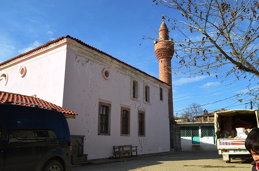 DÜNYADAKİ  DOĞA DOSTU TEK CAMİ 