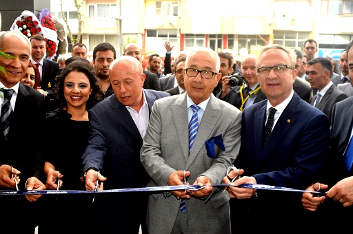 Yapı Kredi yeni şubesi hizmete girdi