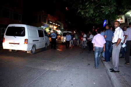 Apartmandan düşen genç kız yoğun bakımda