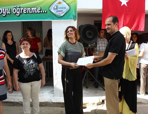 Edremit Halk Eğitim`den yıl sonu sergisi