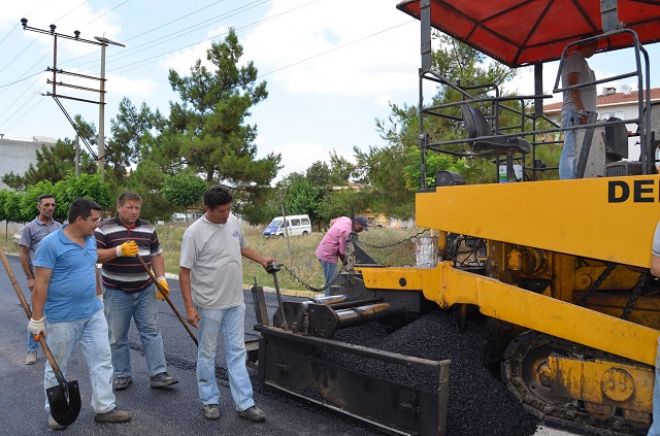 Asfaltlama çalışmaları sürüyor 