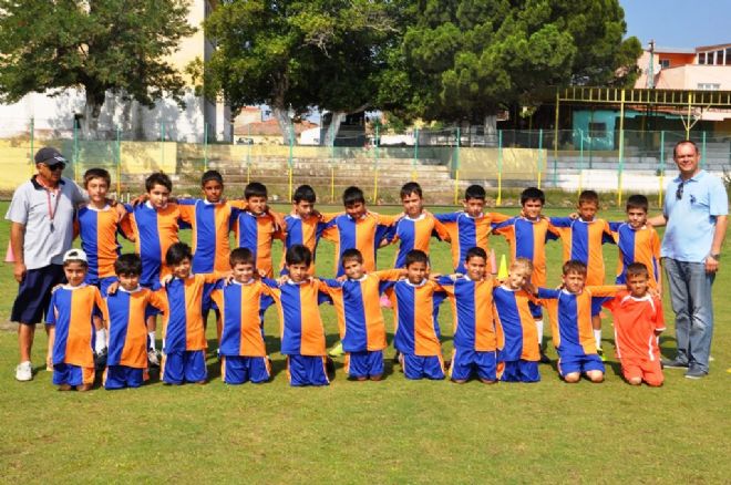 Akçayspor altyapıya önem veriyor