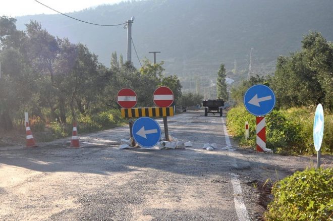 Ağır tonaja yol dayanmıyor.