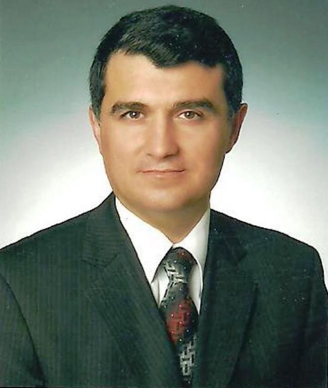 BALIKESİRLİLER DERNEĞİNDEN ÖĞRENCİYE BURS