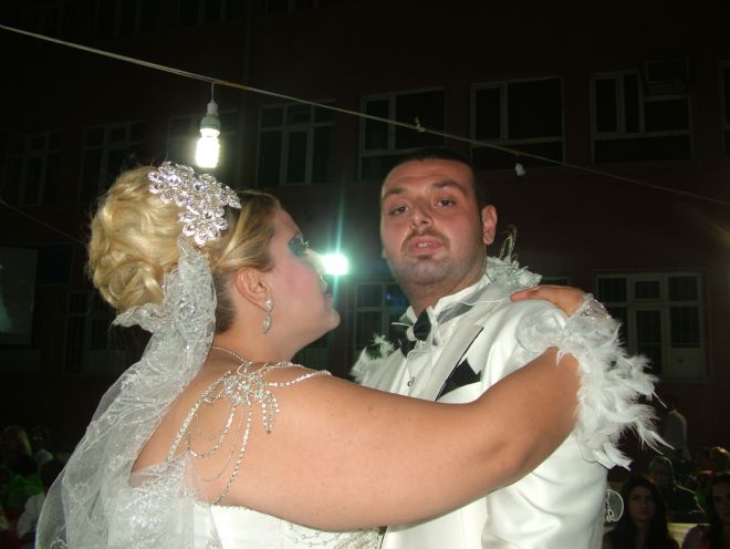 Duygu ile Özer`in mutluluğu