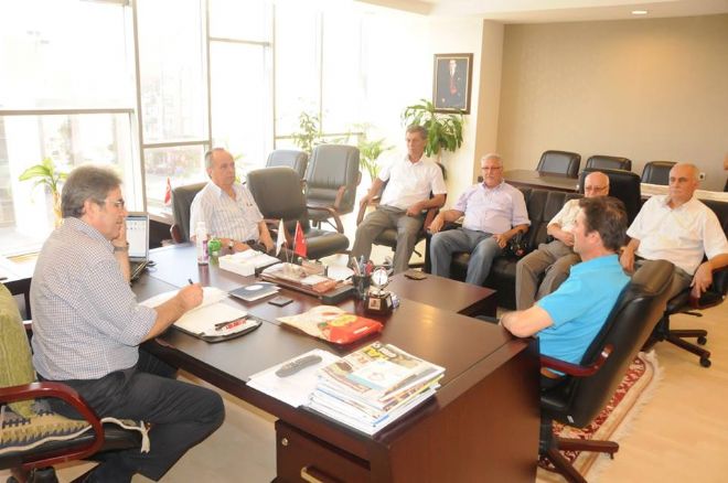 Ne telefonlar susuyor, Ne de ziyaretler bitiyor