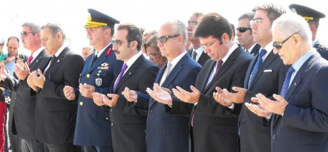 Pekel`den, Camiler ve Din görevliler haftasına mesaj 