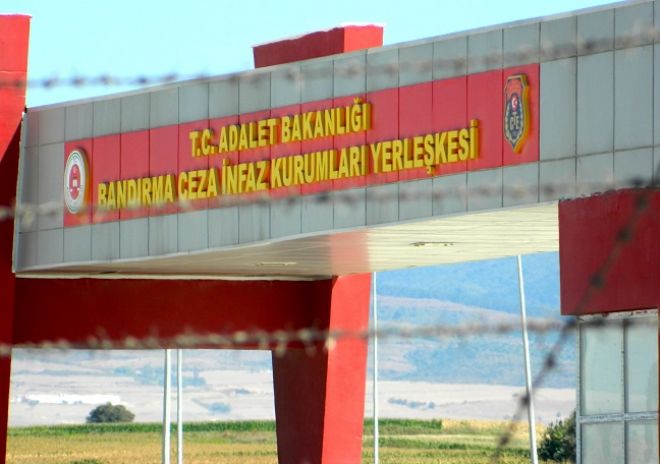 Mahkum kaçtı