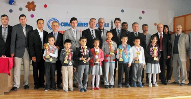 Cumhuriyet Satranç Turnuvası sonuçlandı.