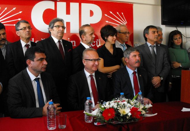  Öztaylan`ı CHP`ye davet etti.