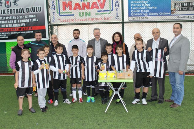 Kızılay`dan BJK`ye ziyaret