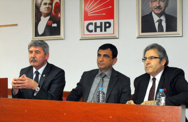 Mirza, Adaylığın demokratik platformda gelişti.