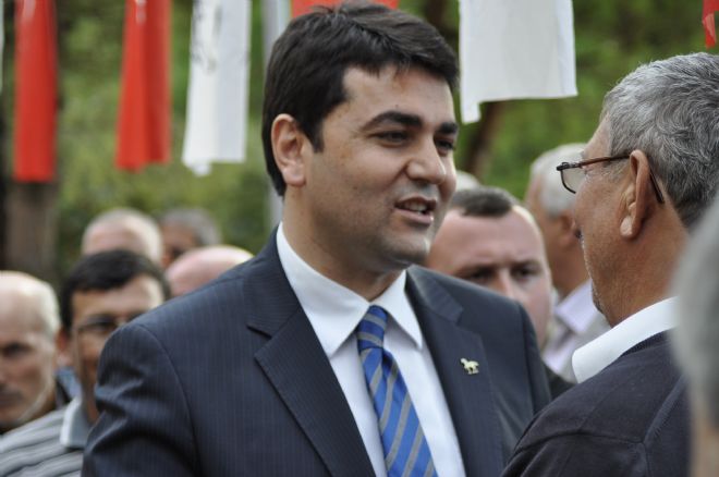 Demokrat Parti  Genel Başkanı Gültekin Uysal, Yolsuzluk İddialarına açıklaması