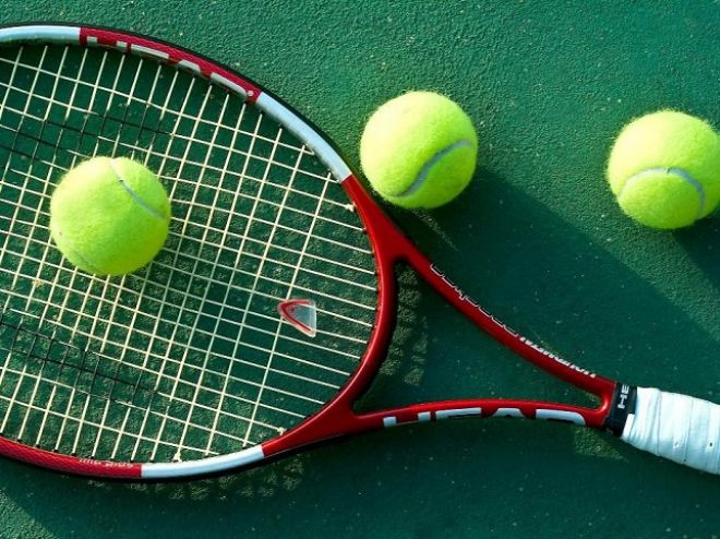Gönen`de Tenis Okulu