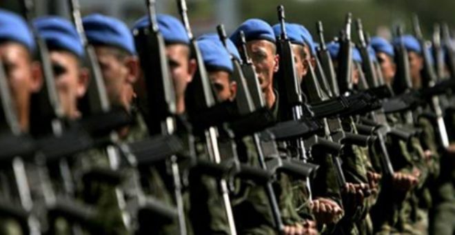 Askerlik Yaşı 21`e Yükseltiliyor