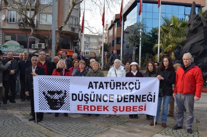 ERDEK ATAÜRKÇÜ DÜŞÜNCE DERNEĞİ UĞUR MUMCU