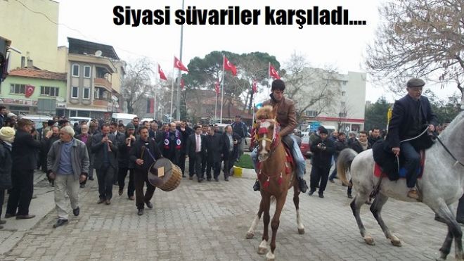 Sındırgı`da süvariler karşılandı.