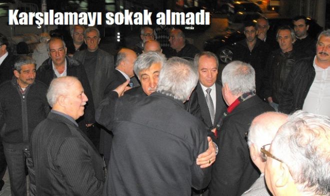 Demokrat taban Sözat`la buluştu.