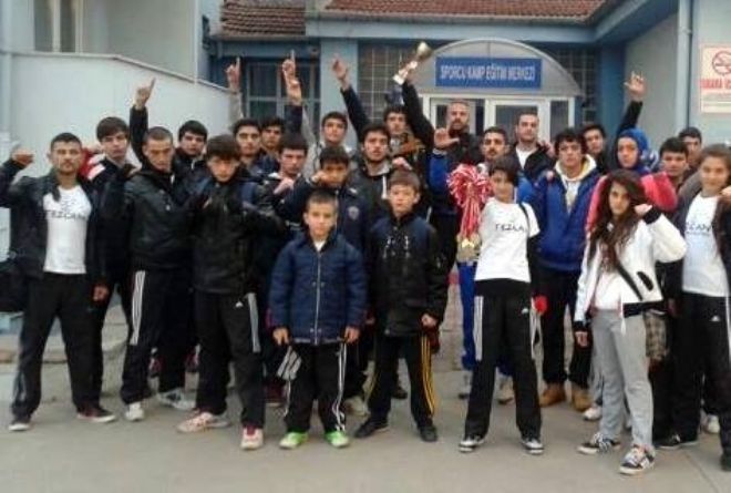 22 ALTIN-8 GÜMÜŞ- 2 BRONZ 