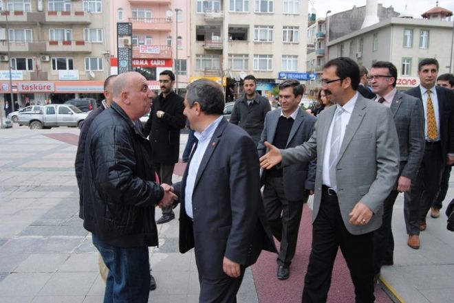 Belediyeyi ziyaret etti