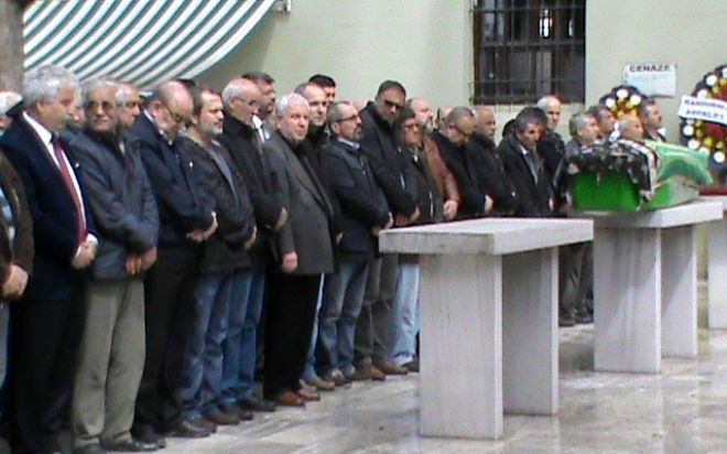 Kazım ve Nazım Şahin kardeşler Anneleri Sebile Şahin`i kaybetti.
