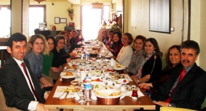 Tarçın Cafe`debuluştular 